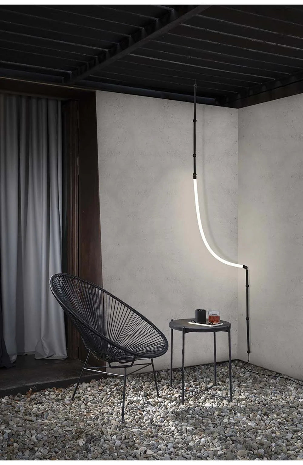 Leda curve chandelier Metal Hose Black linear lamp for Living Room Center Table designer lamp Home Decor staircase lighting